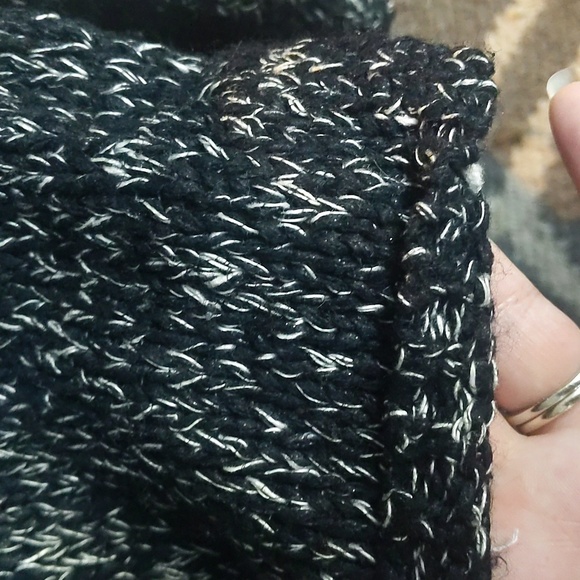 Kate Hill Black & White Knit Sweater - Women's XS - Picture 4 of 5
